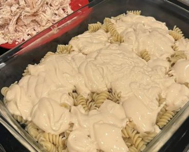 Creamy Chicken Alfredo Bake
