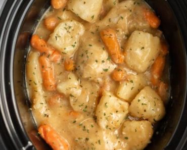 Crockpot Ranch Chicken and Potatoes