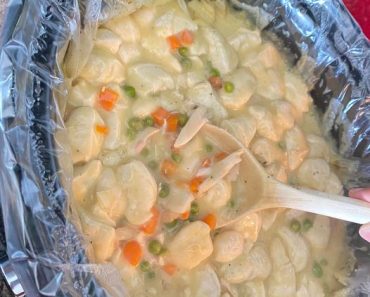 Crockpot chicken and dumplings