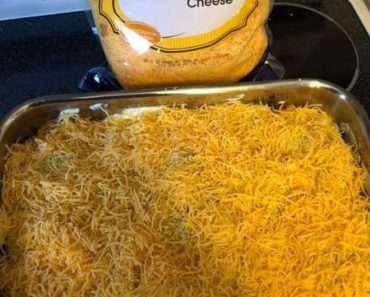 Un-cooked chicken breast