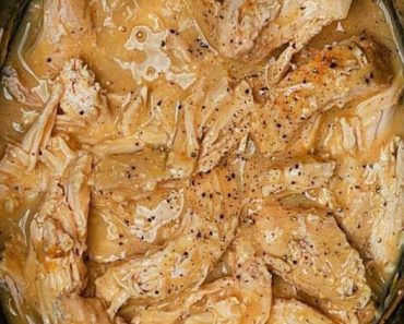 Crockpot chicken and gravy