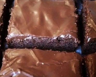 Decadent Lunchroom Ladies Brownies