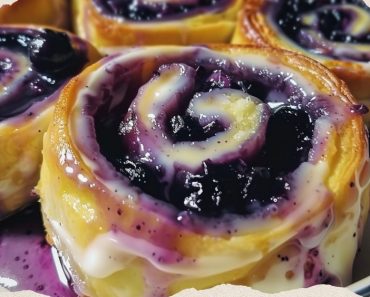 Blueberry Cheesecake Rolls