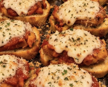 Chicken Parm Sliders Chicken Parm Sliders